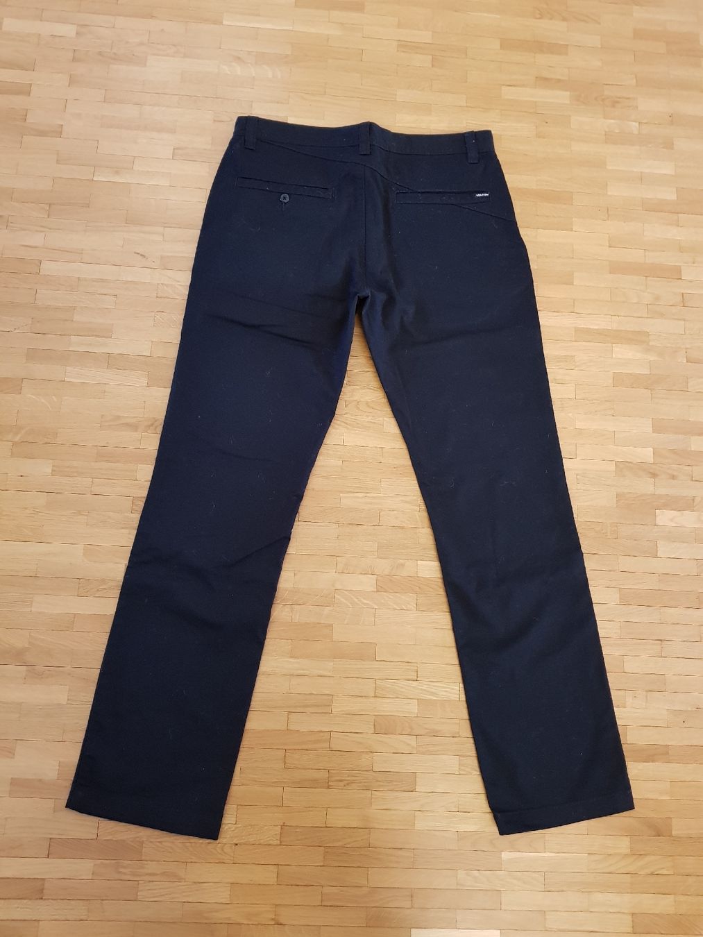 Volcom Pantaloni: Pantalon Volcom Noir Taille 32 – Usato da Veyrier venduto da sosozizou 6