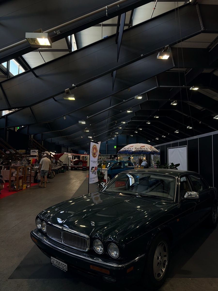 Jaguar Automobili: Jaguar XJ 1Hand 160T.KM – Usato da Rothenthurm venduto da SkiFlieger 2