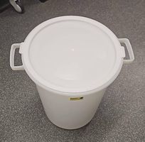 Behälter 50 Liter Kunststoff mit Deckel