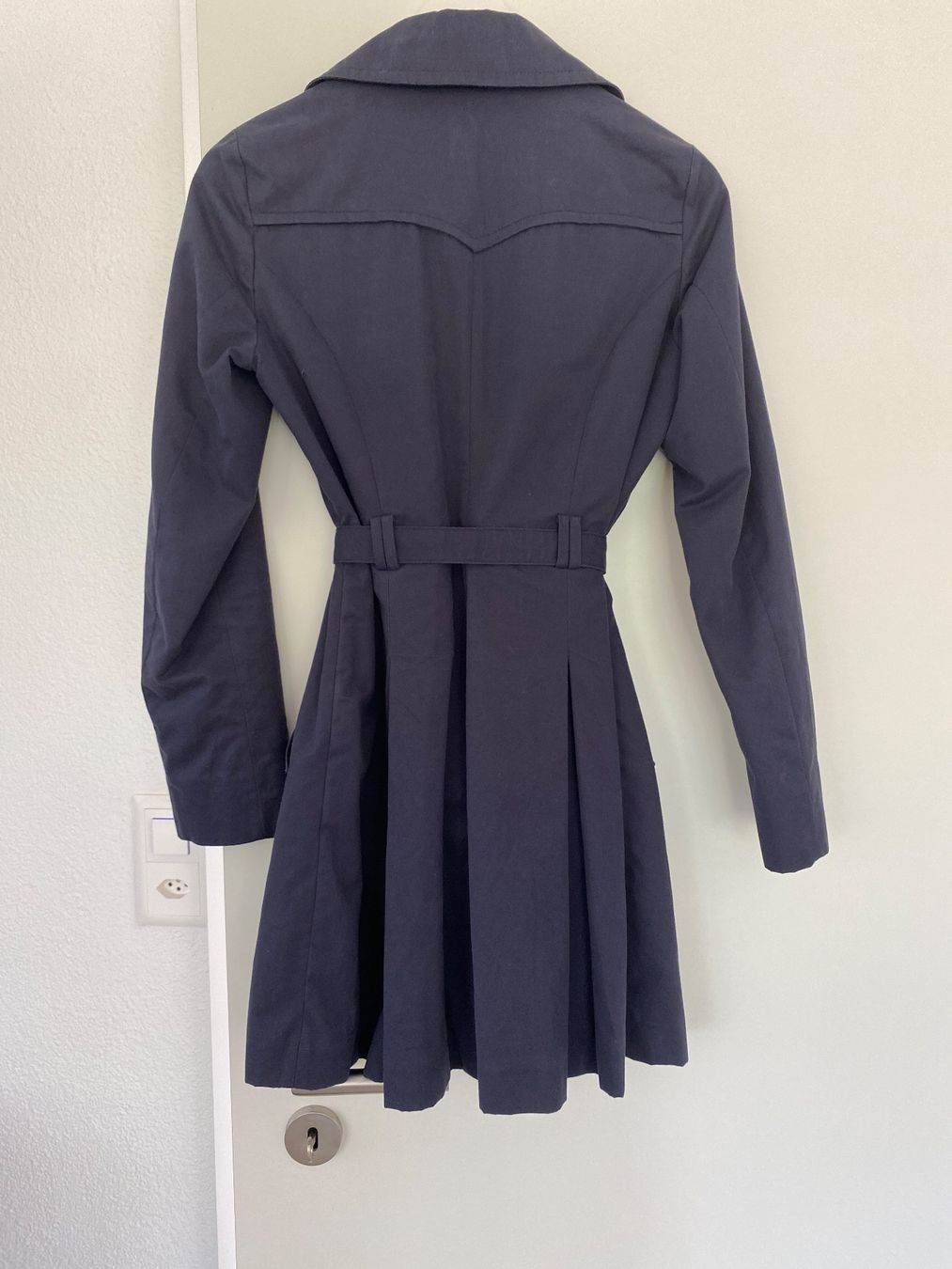 Benetton Cappotti: Benetton trench coat XS/S – Usato da Glattfelden venduto da Mara050 1