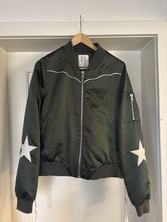 Bomber Jacke, Gr. M, Olive, Top Zustand!