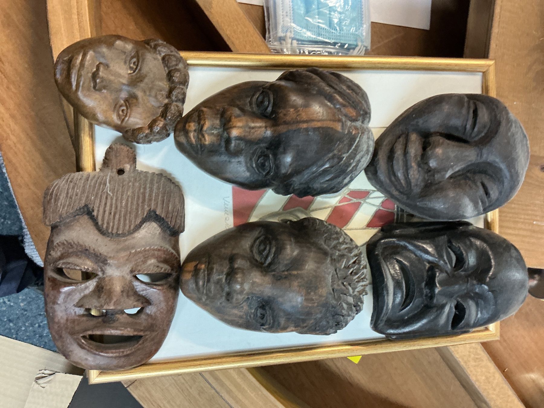 Sonstige Antiquitäten & Kunst: Lot Holzmasken – Gebraucht aus Bern von vielerart