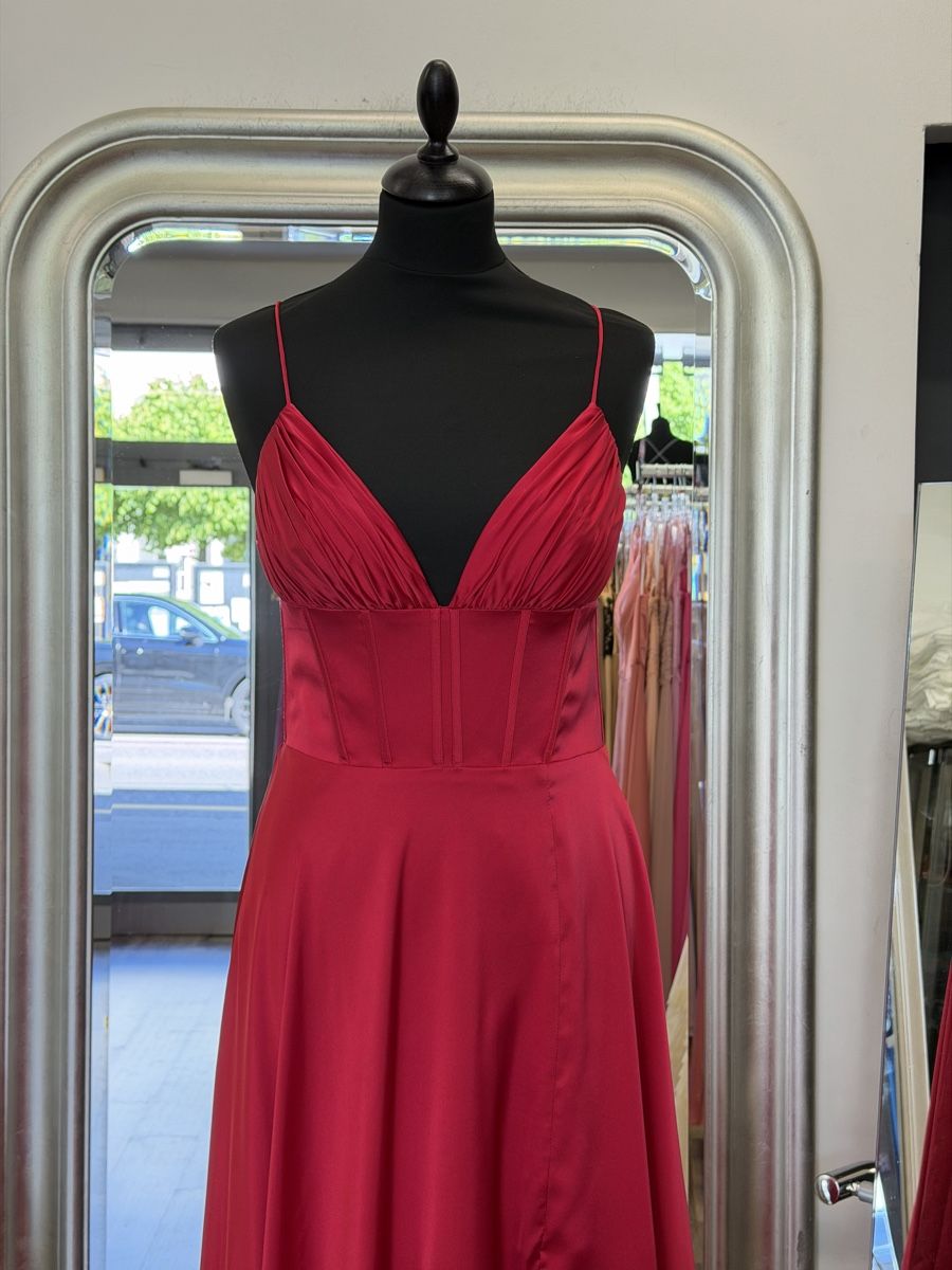 Vestiti: Rotes langes Abendkleid Größe 36 – Nuovo e nell'imballaggio originale da Schlatt ZH venduto da xhesiesi 1