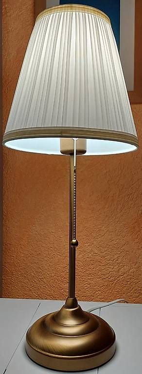 Lampes: Tischständerlampe klassisch – Neuf (Voir description) à Oberwangen b. Bern par mfmr