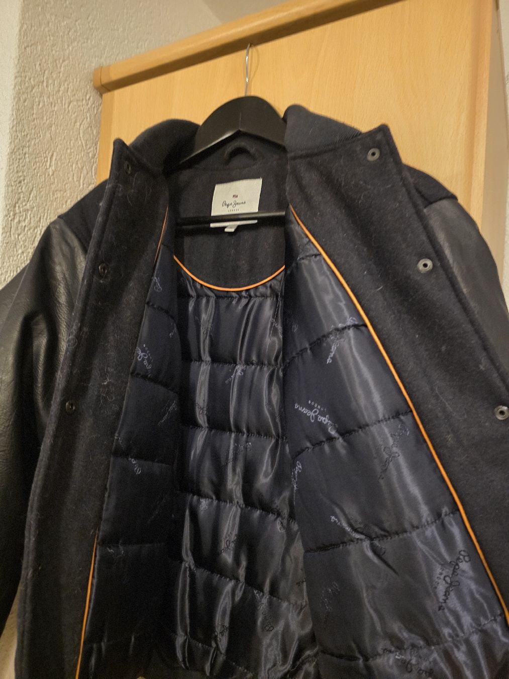 Pepe Jeans Jacken: Jacke – Gebraucht aus Visp von san_d7s8 2