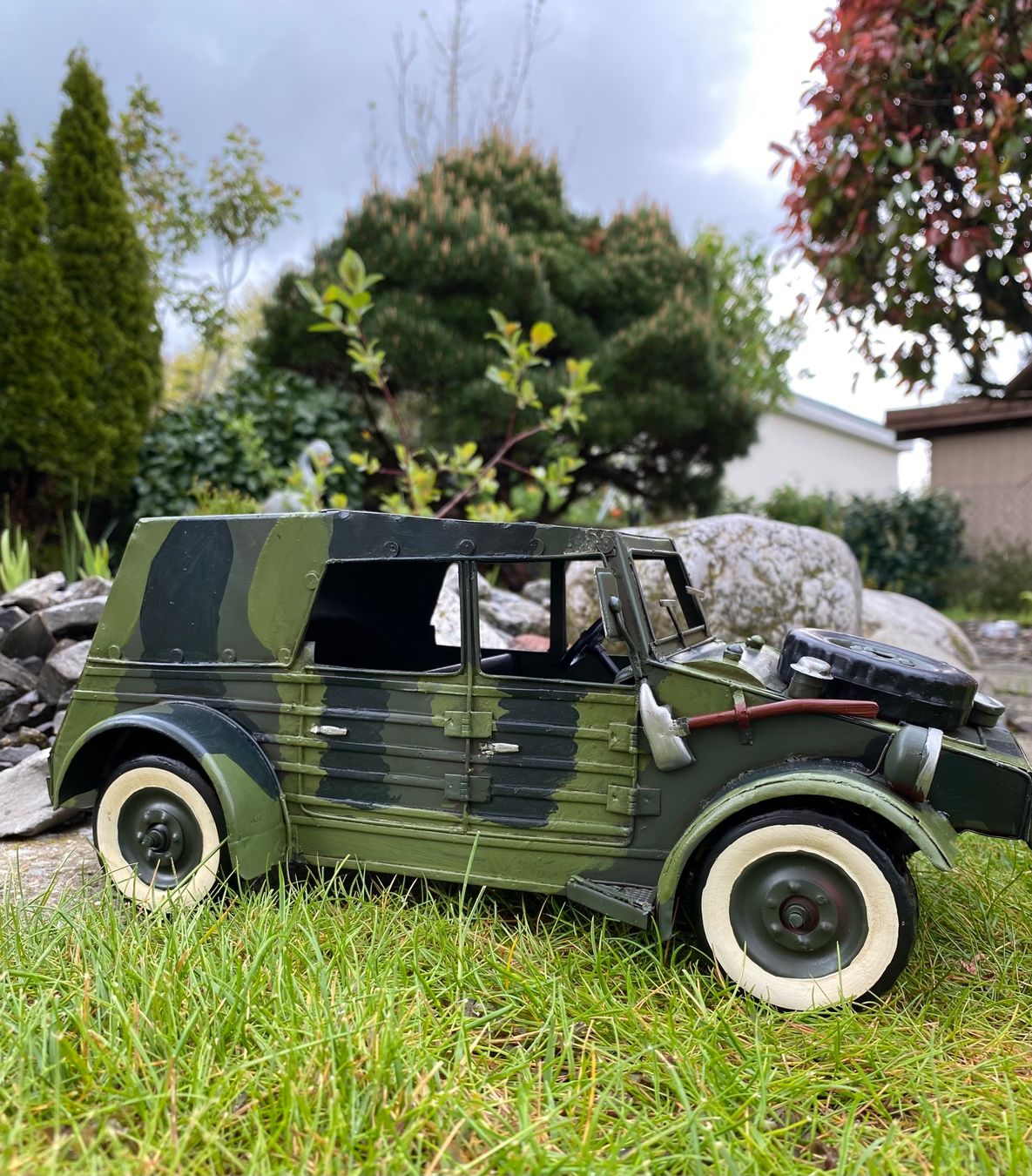 Volkswagen Modellautos: Kübelwagen VW Typ 82 aus Blech – Neu (gemäss Beschreibung) aus Langendorf von Blechfahrzeuge 1
