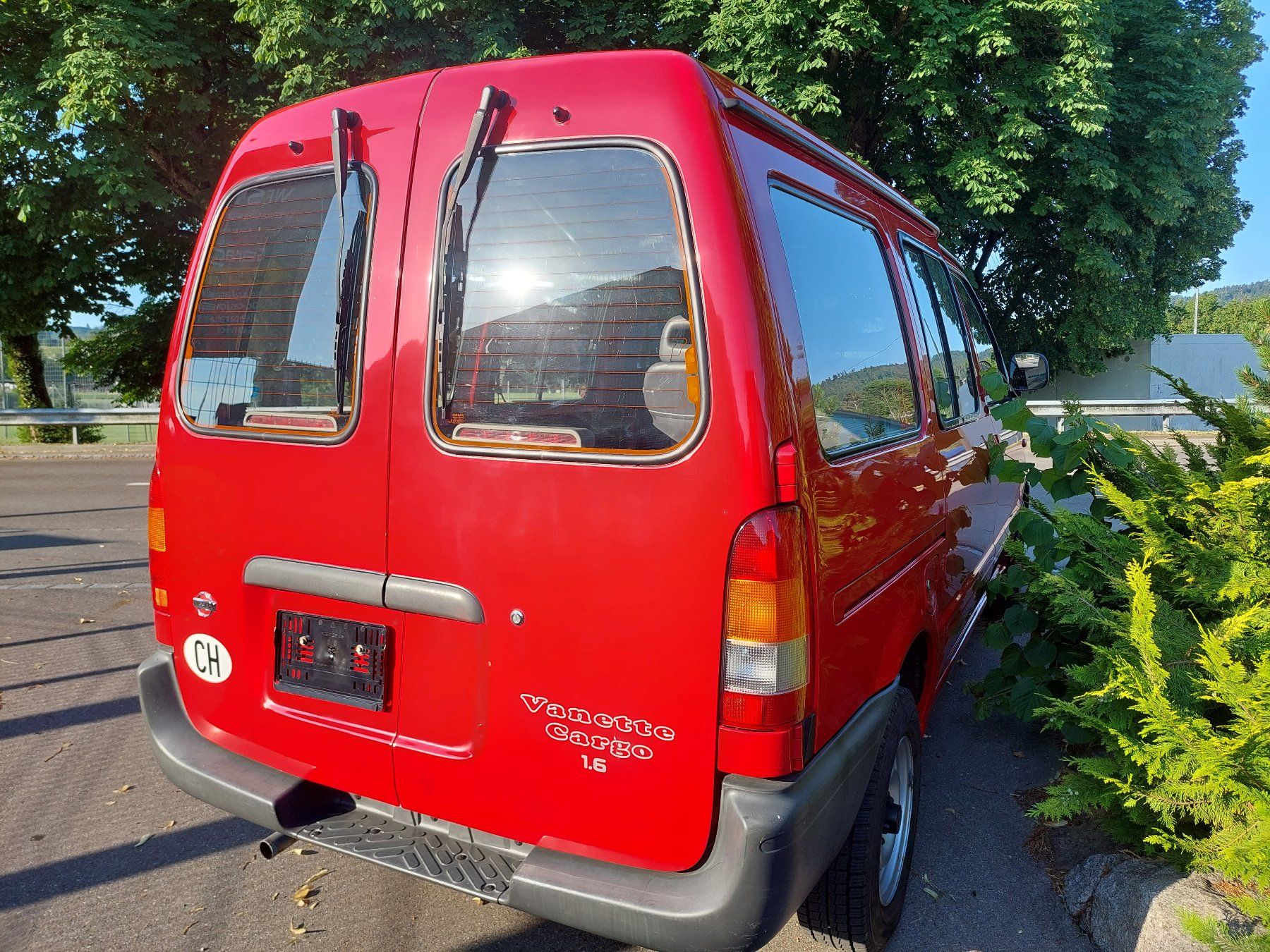 Nissan Automobili: Nissan Vanette 1.6 5-Plätzer – Usato da Elgg venduto da Oldie67 8