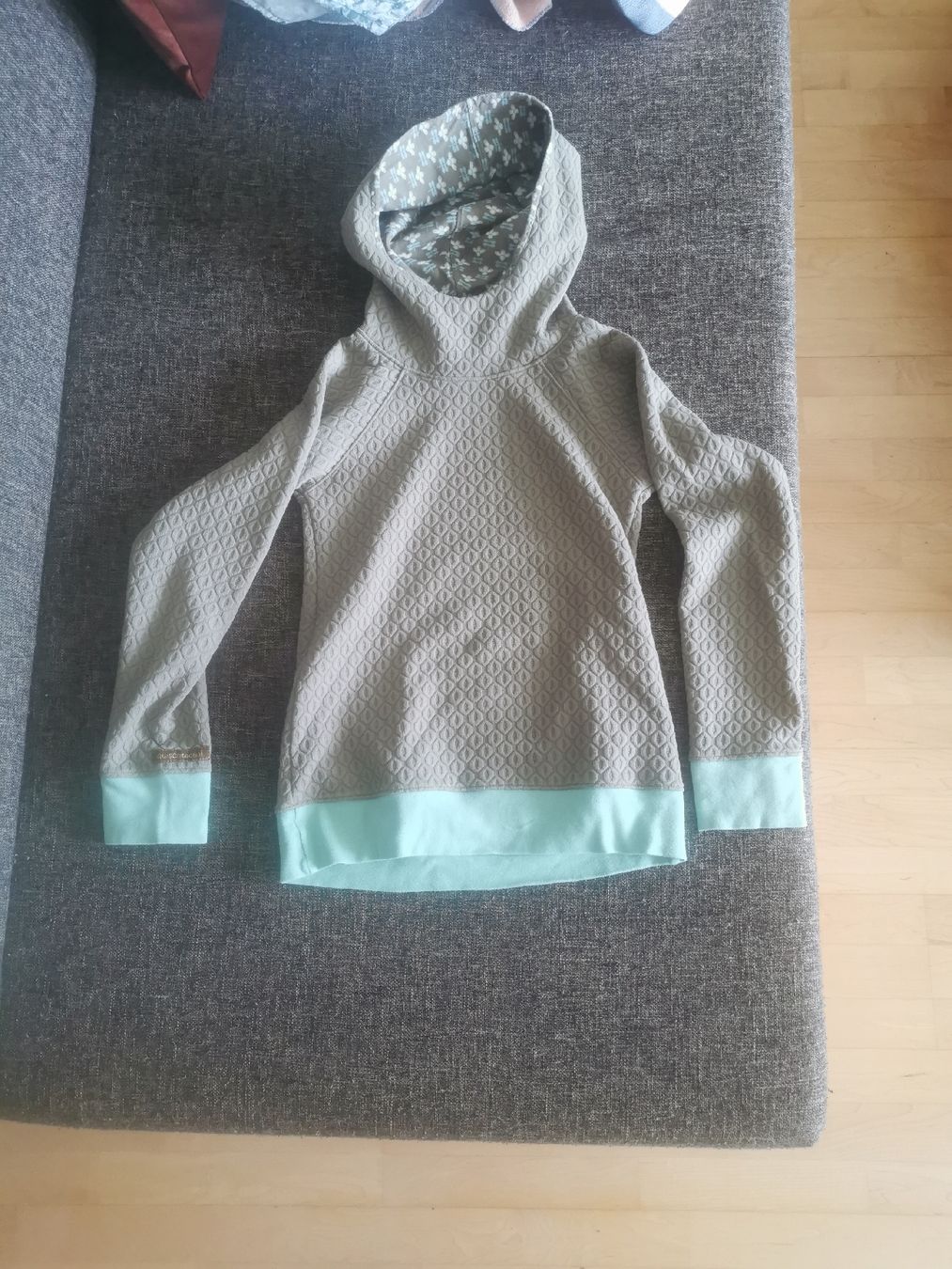 Maglioni & Felpe: Pullover Damen – Usato da Jona venduto da HelenSch