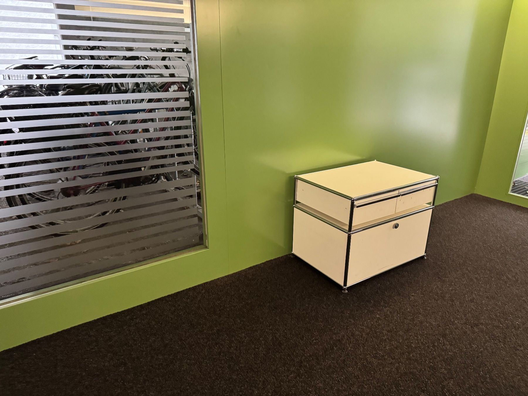 USM Cassettiere: Usm Korpus Weiss Lieferung gratis – Usato da Thun venduto da altstadt-thun