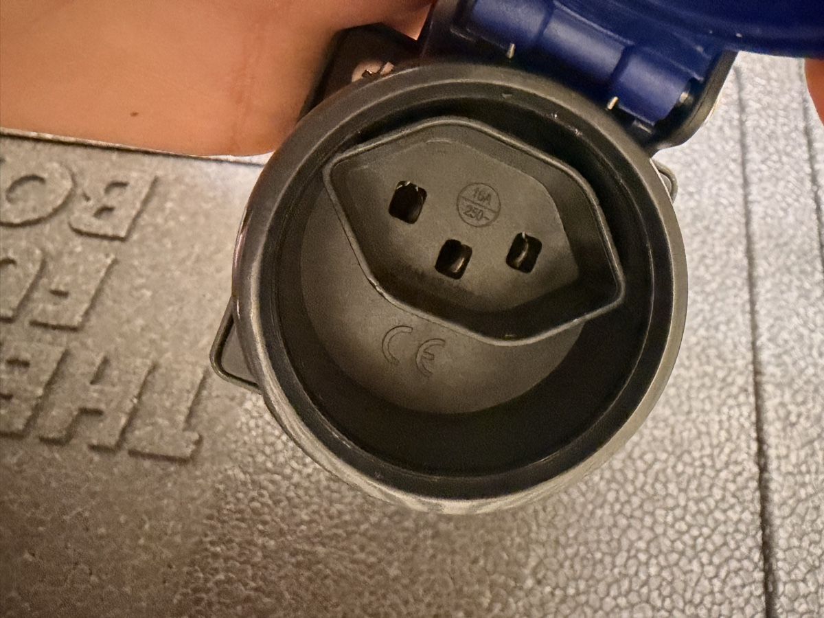Laufwerke & Adapter: Steffner Industrie-Adapter – Gebraucht aus Kerzers von Beluluu 2