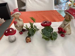 Schmucke Pilzdeko Figuren Set, ideal für eine Fensterbank