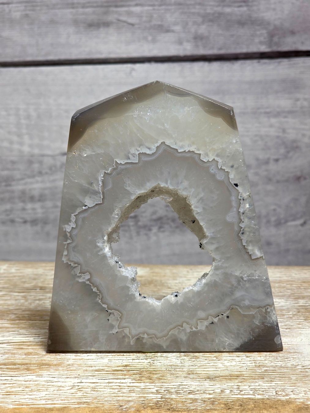 Minerali & Pietre curative: Heller Achat Drusenobelisk 160g – Nuovo e nell'imballaggio originale da Matzingen venduto da Shay_Crystalz