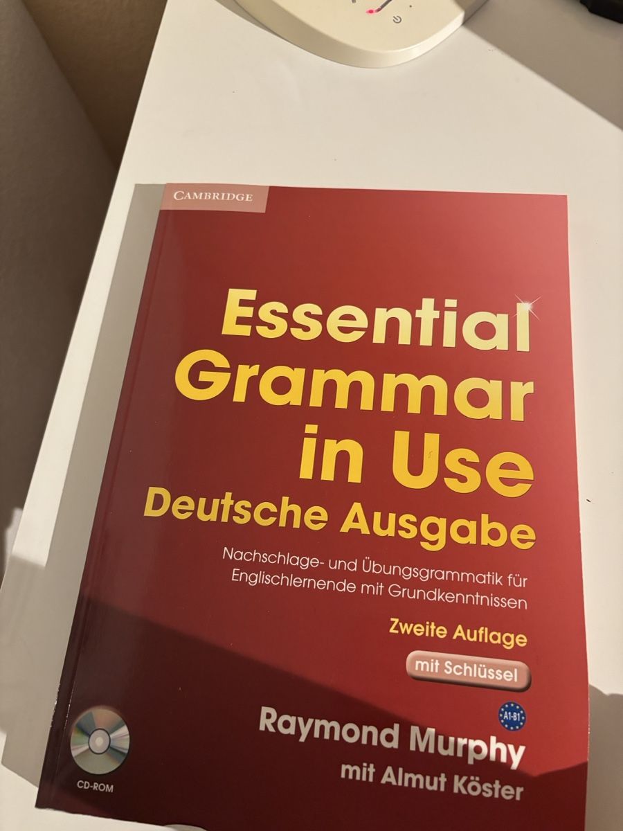 Livres: Essential Grammar in Use Deutsche Ausgabe – D'occasion à Unterentfelden par mir_wi