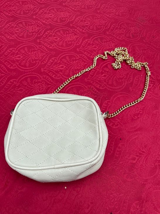 Borse & Zaini: Mädchen Handtasche beige gold ca. 13x14cm – Usato da Bergdietikon venduto da antovale