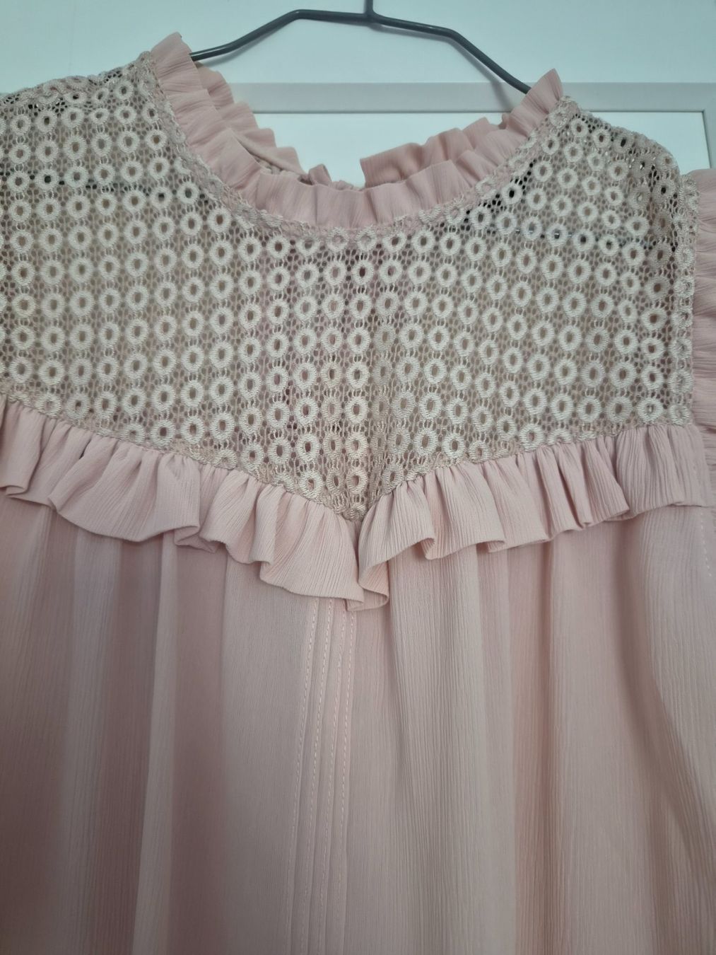 Camicette: Chemisier rose poudré avec dentelle – Usato da Lausanne venduto da leroyaumedereven 1