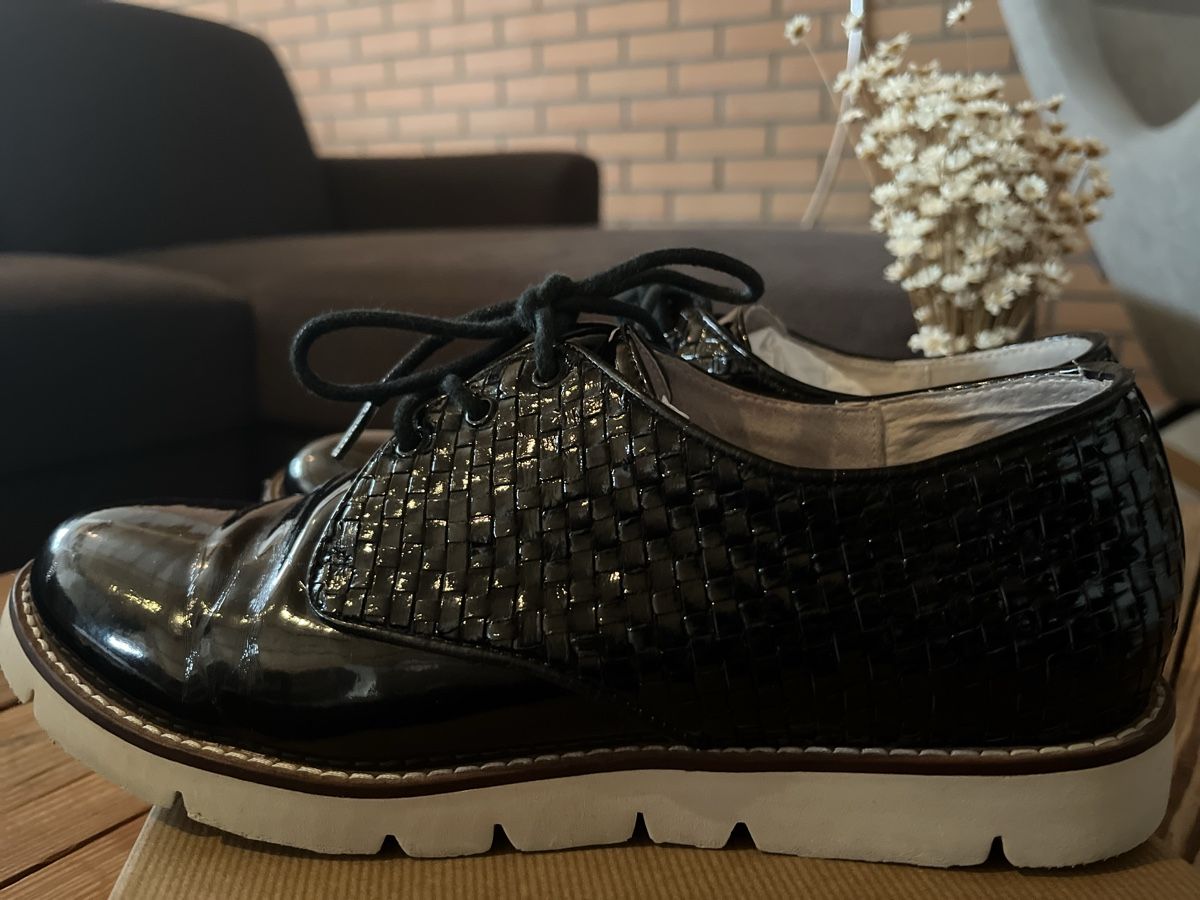Scarpe da donna: SPM Halbschuh schwarz lack – Usato da Nesslau venduto da -Unique- 3