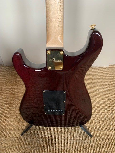 Strumenti musicali: Guitare Custom unique style Stratocaster - Rare et soignée! – Usato da Hennens venduto da gimmigi 6