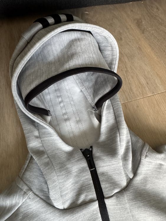 Adidas Giacche: ADIDAS Veste de survêtement à capuche, unisexe, Taille L – Nuovo e nell'imballaggio originale da Colombier NE venduto da kajo04 2