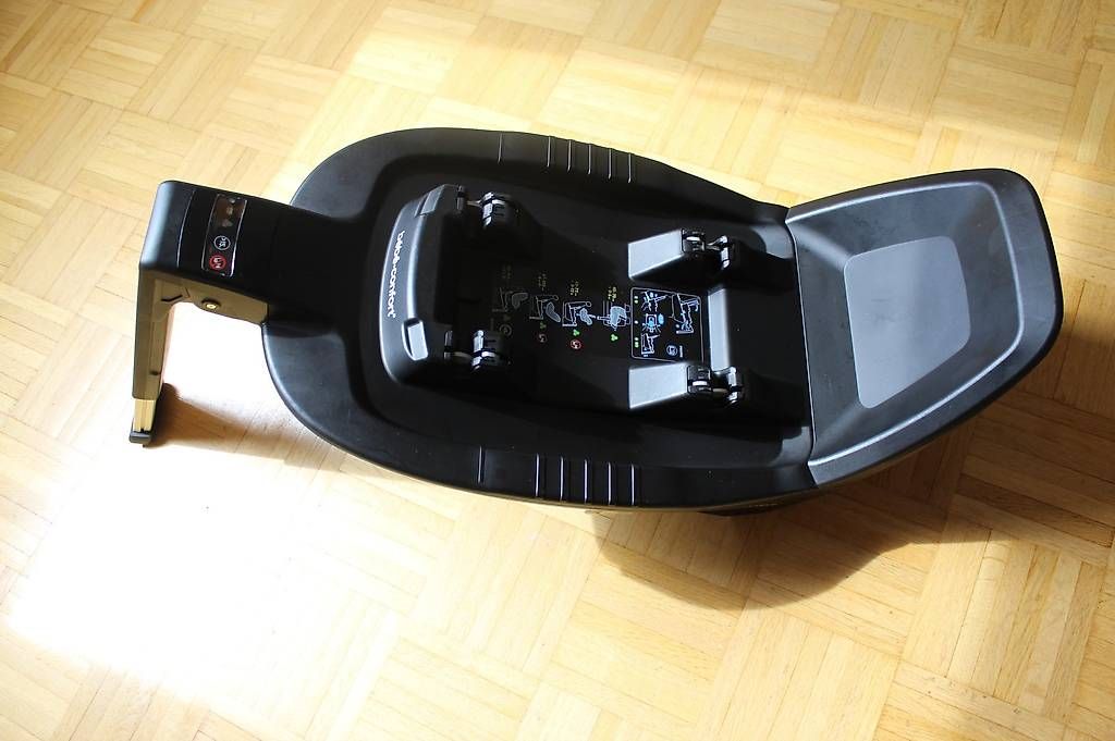Seggiolini per auto: Maxi-Cosi Jade + Bébé Confort ISOFIX Basis – Usato da Zürich venduto da Francois236 3