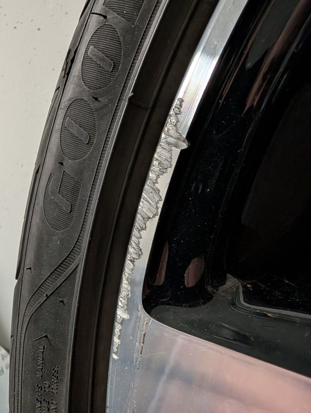 Mini Pneus & Roues: Mini Cooper SE Kompletträder 17 Zoll – D'occasion à Lenzburg par igor.b 3