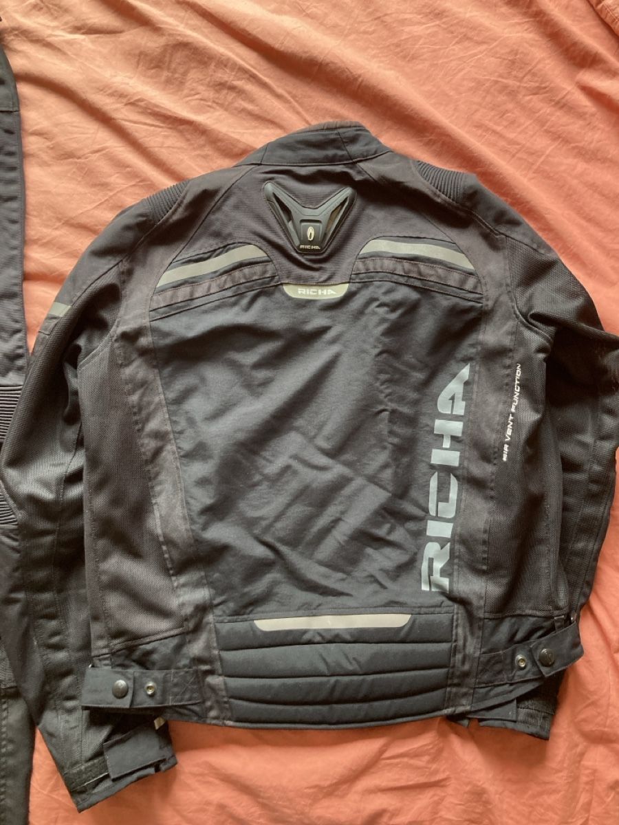 Lotti di vestiti: Motorradkombi Textil Richa – Usato da Bern venduto da der_cenzo 1