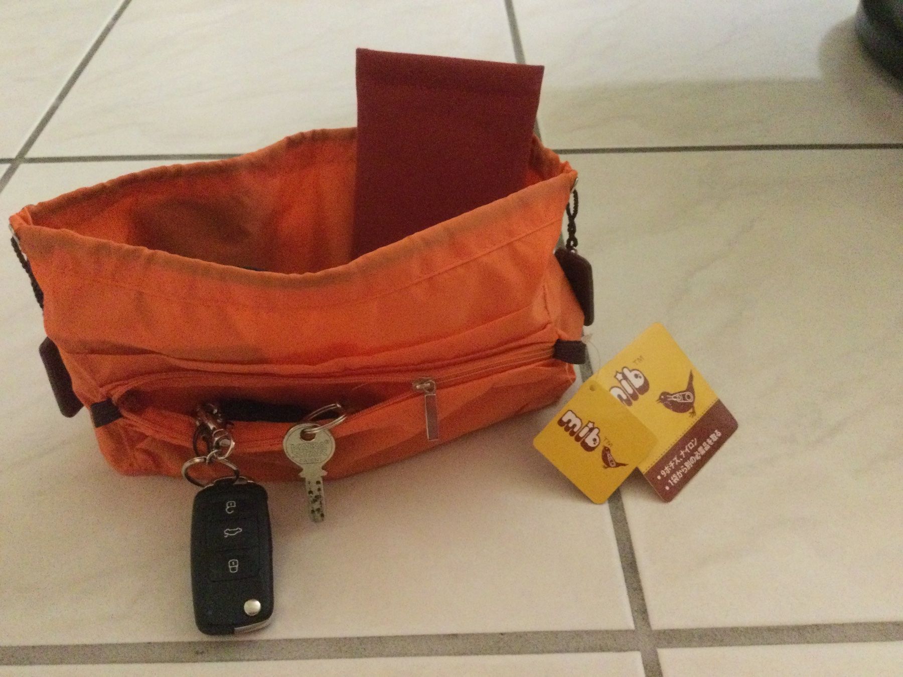 Borse da donna: Täschli in der Handtasche – Nuovo e nell'imballaggio originale da Adliswil venduto da hme_8htr 3