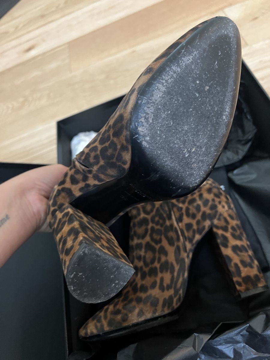 Saint Laurent Scarpe da donna: Bottines Léopard Saint Laurent, Taille 39 – Usato da Lutry venduto da roxypoxy 1