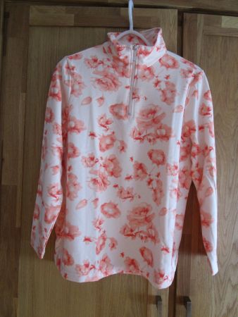 Pullover mit Kragen