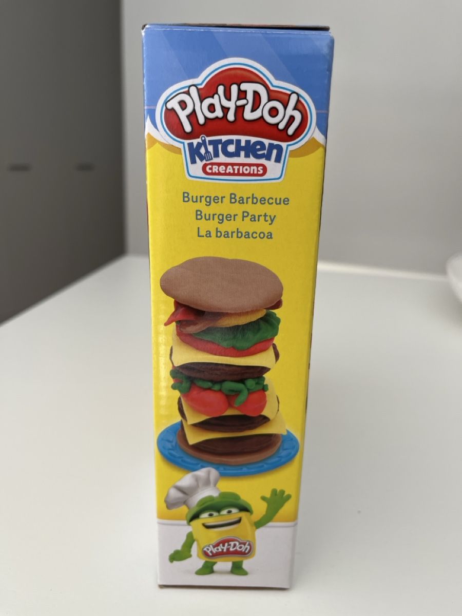 Play-Doh Giocattoli: Play-Doh Kitchen Creations Grill Set in box – Usato da Wettingen venduto da RoMaCio 2