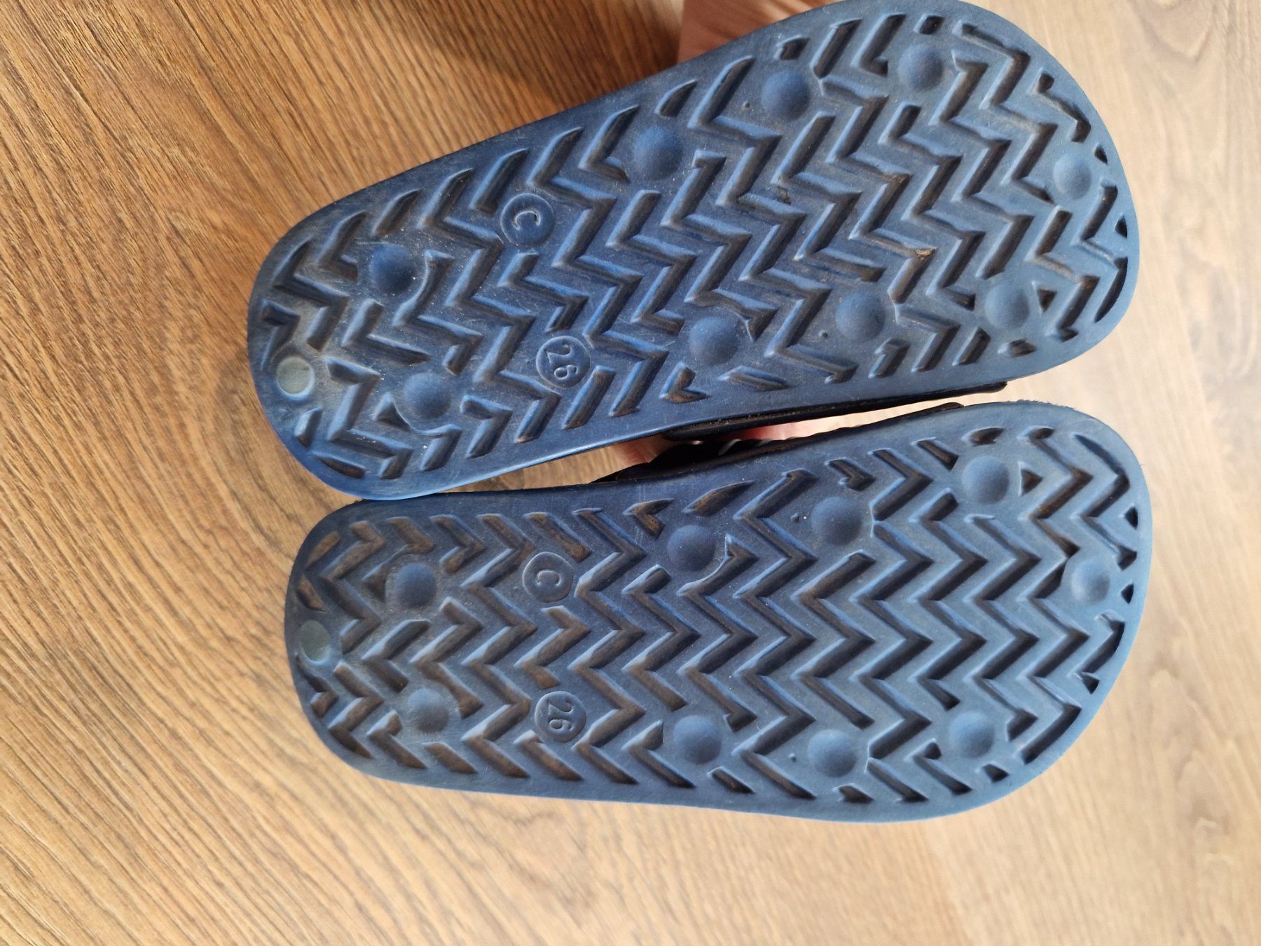 Scarpe per ragazzi: Badeschuhe, Slider mit Gummiband Gr. 26 – Usato da Nebikon venduto da Japostyle 2