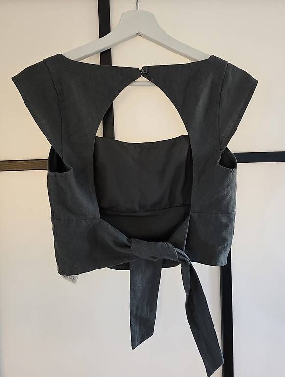 Hollister Tops: Hollister Top Gr. S / Grau – Gebraucht aus Rheinfelden von Julanna 1
