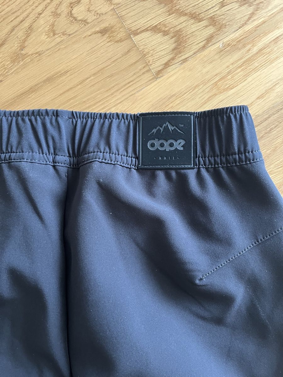 Dope Pantaloni: Dope Nomad Softshell Hose, XXS, neuwertig – Usato da Frauenfeld venduto da heyLani 5