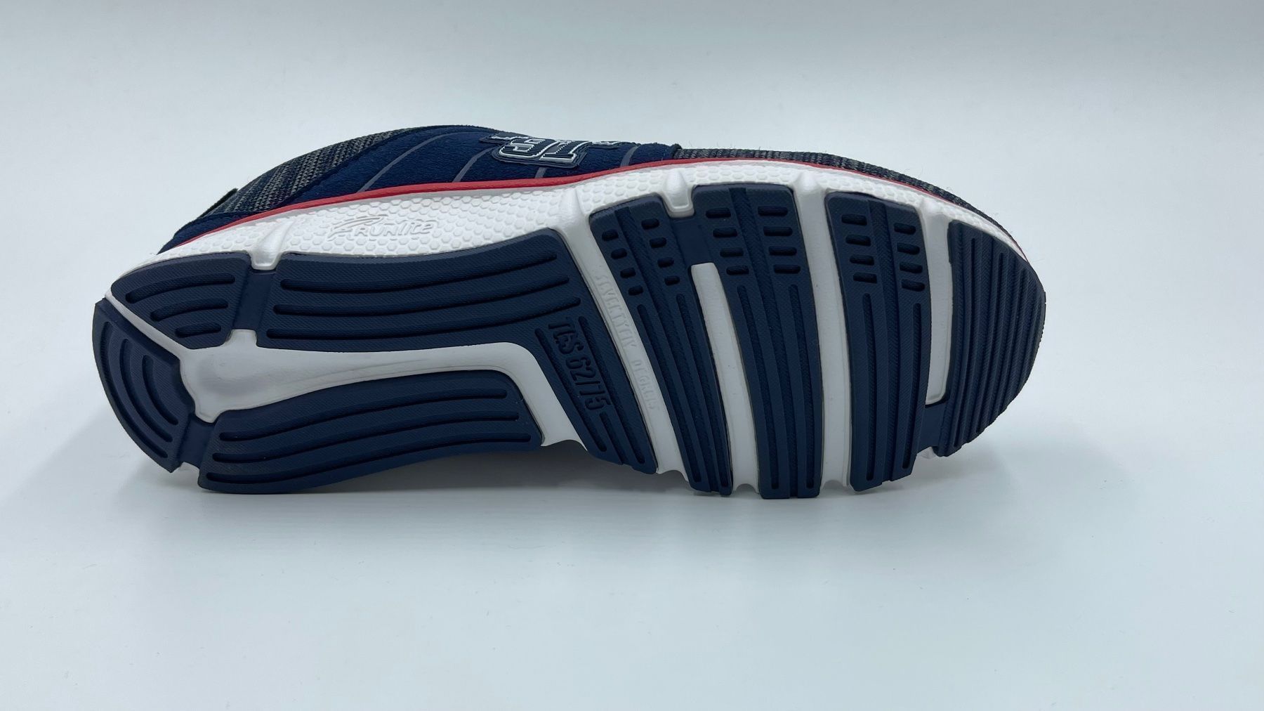 Damenschuhe: Salming Quest Shoe Damen Gr. 38 2/3 – Neu und originalverpackt aus Spreitenbach von 1Runner 9