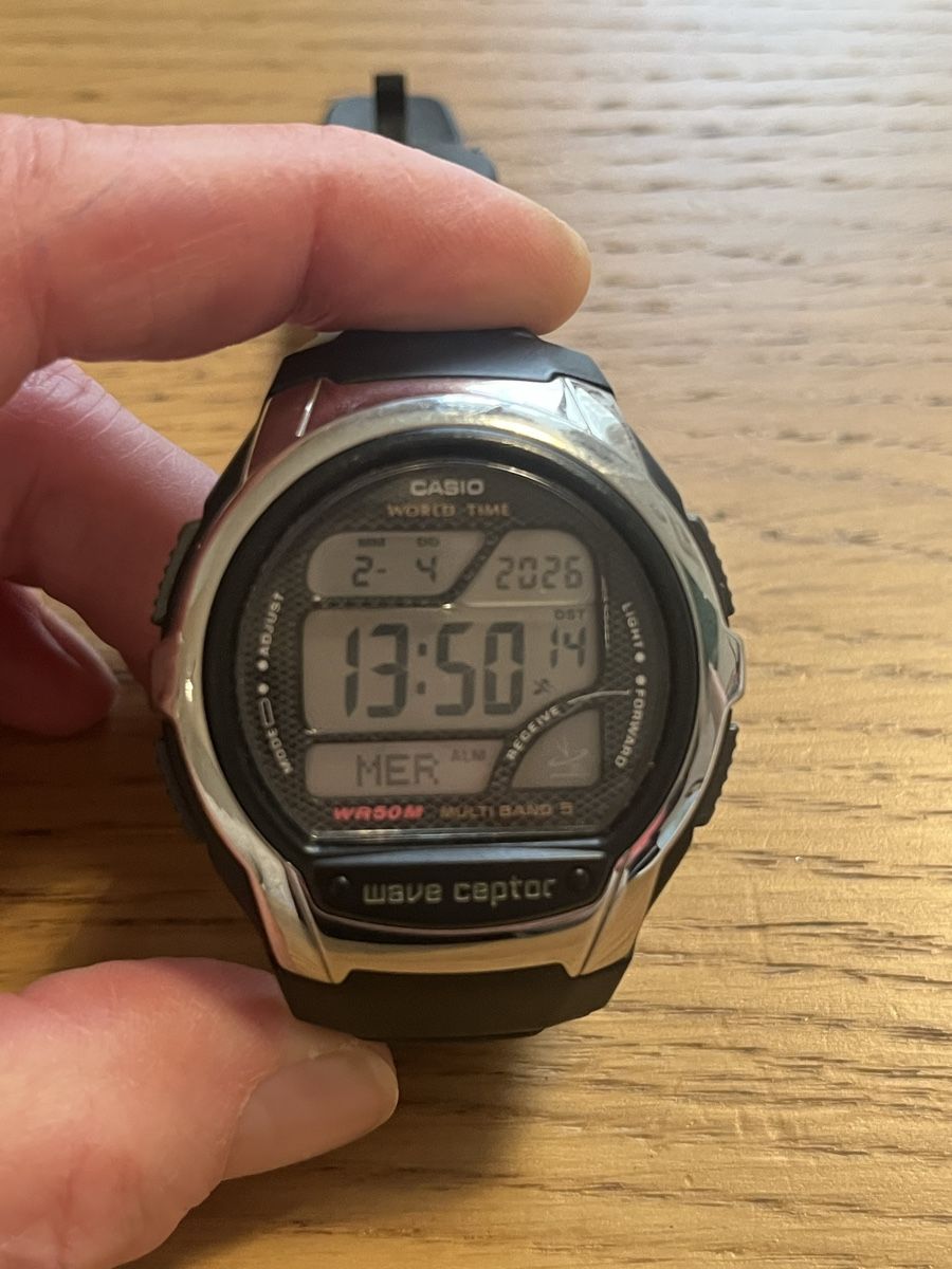 Casio Uhren: Montre Casio World Time – Gebraucht aus Fribourg von ciboulette2000