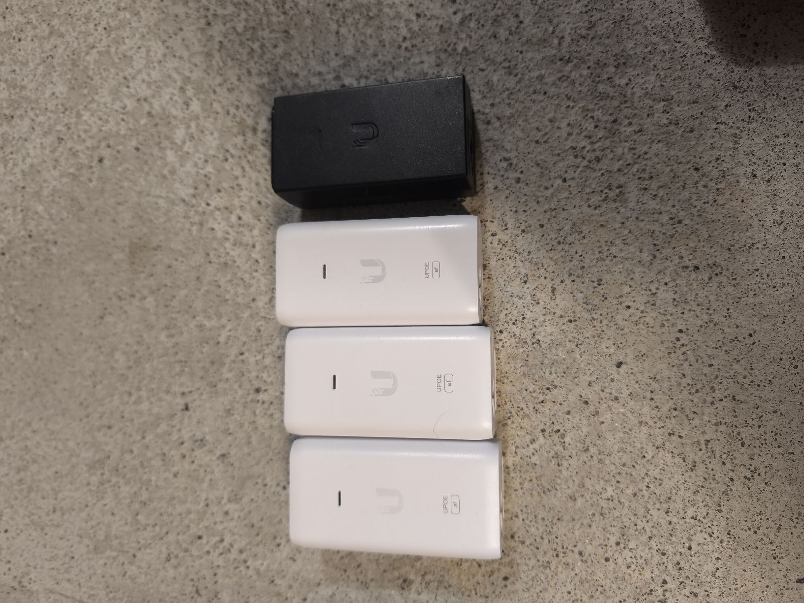 Unifi Modems & Router: Ubiquiti UniFi Set – Gebraucht aus Hombrechtikon von mame2ch 1