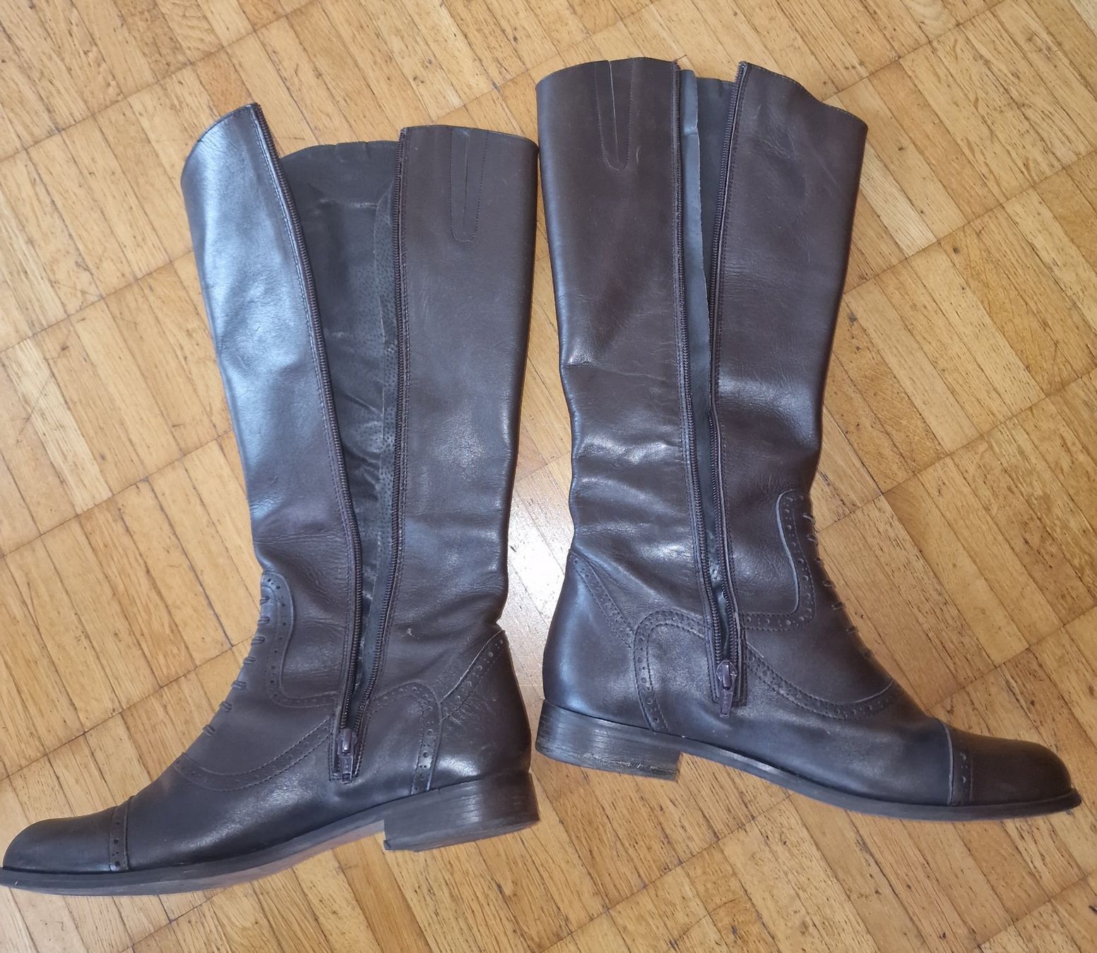 Chaussures femmes: Lancaster Damenstiefel Größe 40 – D'occasion à Zürich par Pero6 4