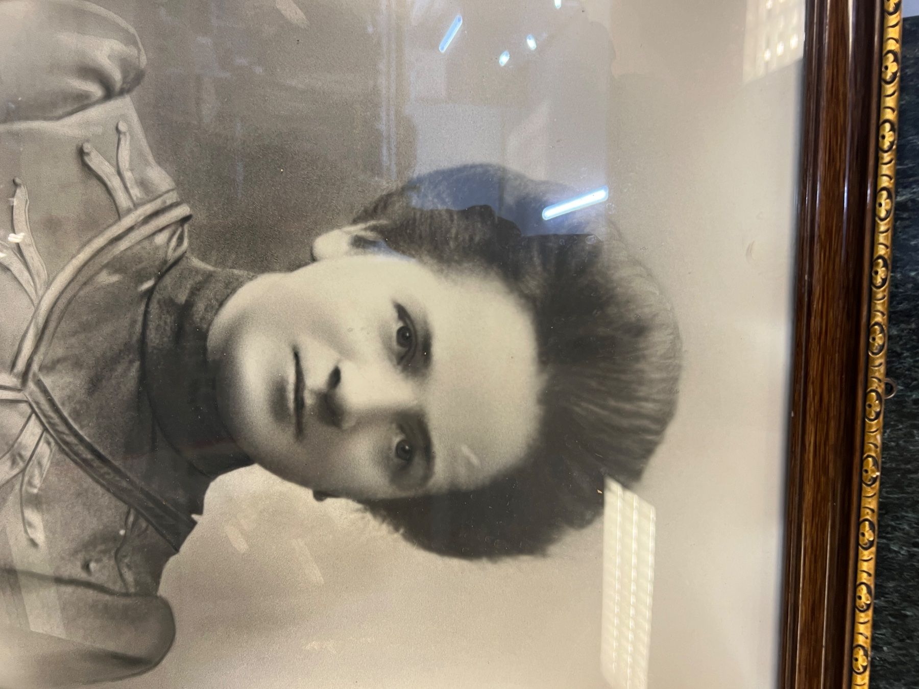 Poster & Bilder: PHOTO ANCIENNE AVEC UNE INSCRIPTION – Gebraucht aus Genève von Qanil77 3