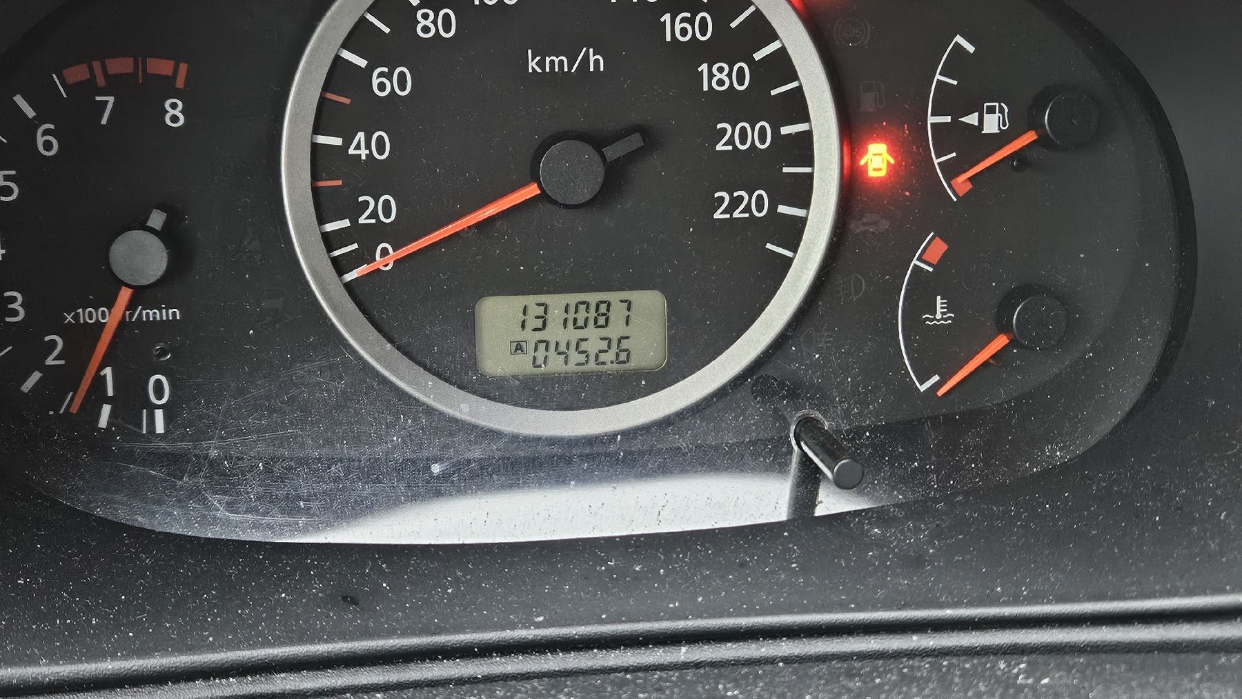 Automobili: Nisan Almera – Usato da Benzenschwil venduto da Royal.online 9