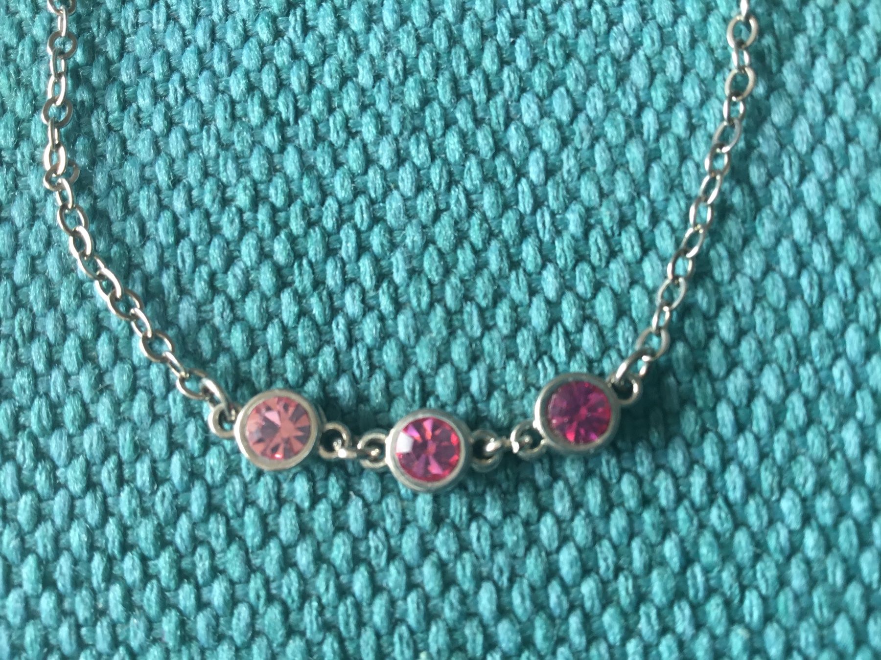 Armbänder & -reifen: Bracelet fin avec cristaux rosés – Neu (gemäss Beschreibung) aus Le Landeron von nic_8hd5 1