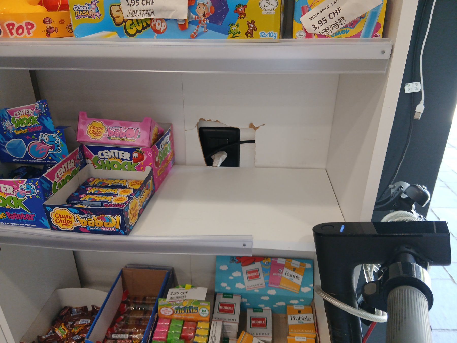 Scaffali: 3 x Bücherregale 1 x preis – Usato da Niederglatt ZH venduto da minishoop.ch 3