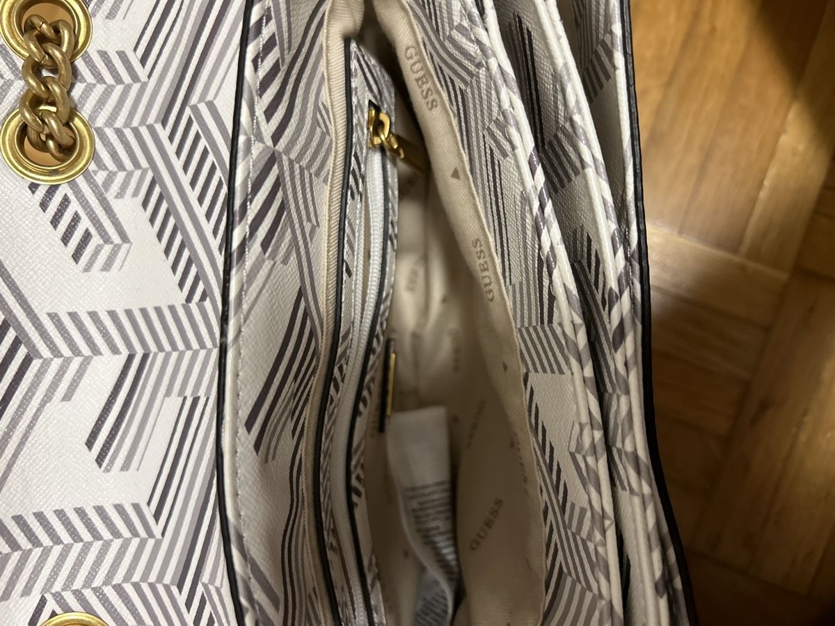Guess Taschen für Damen: Guess Tasche – Gebraucht aus Moosseedorf von Slowwdown 3