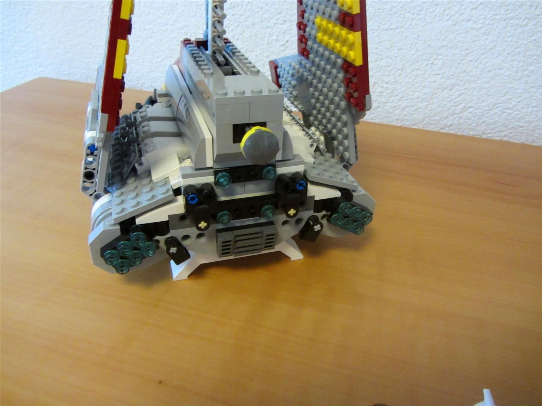 Lego Kit di costruzioni: LEGO Star Wars 8019 " Republic Attack Shuttle " – Usato da Kreuzlingen venduto da Han-Solo-68 7