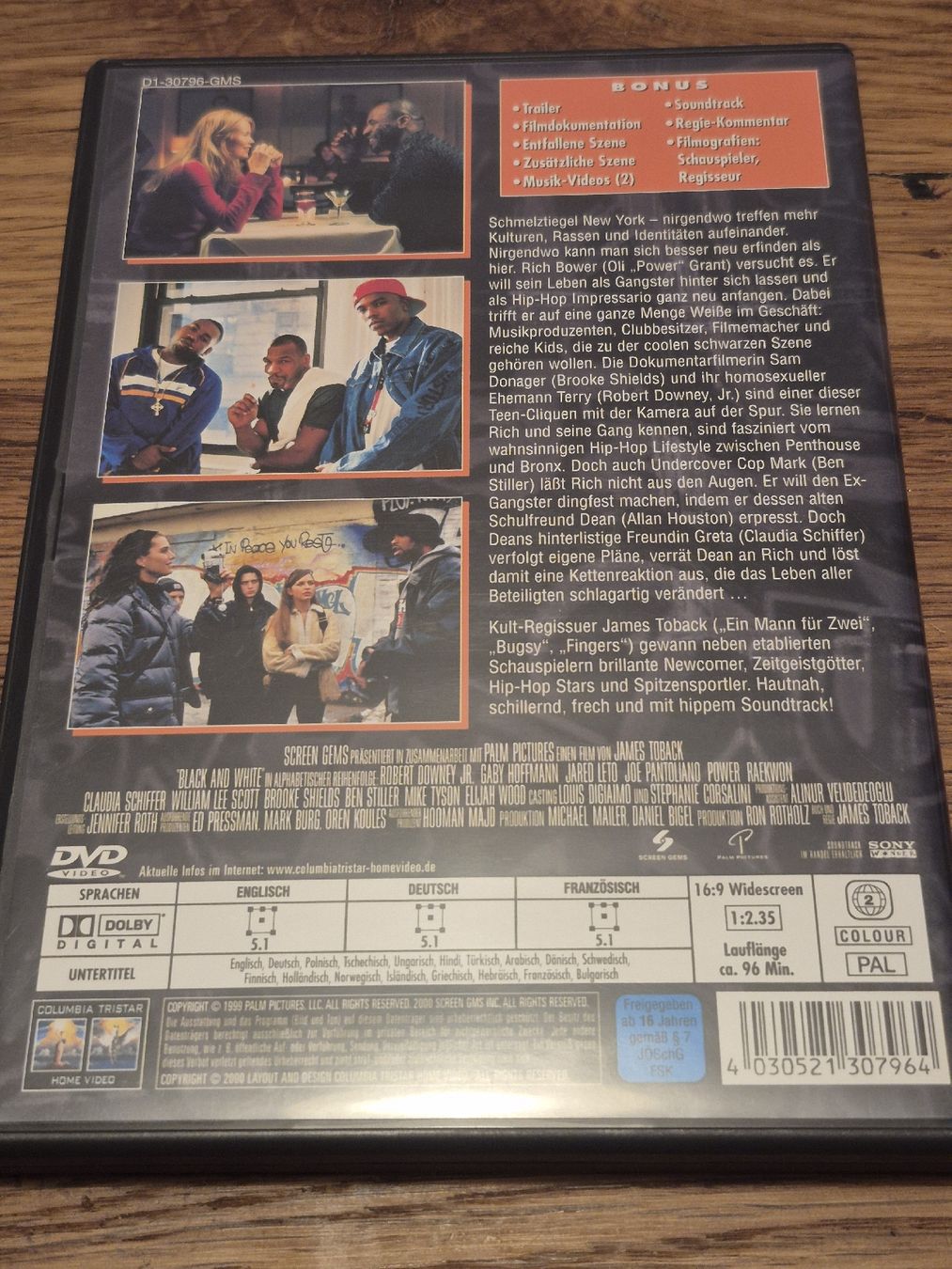 Tutti i DVDs: Black and White - Robert Downey (DVD) – Usato da Oberembrach venduto da giu_7ksd 1
