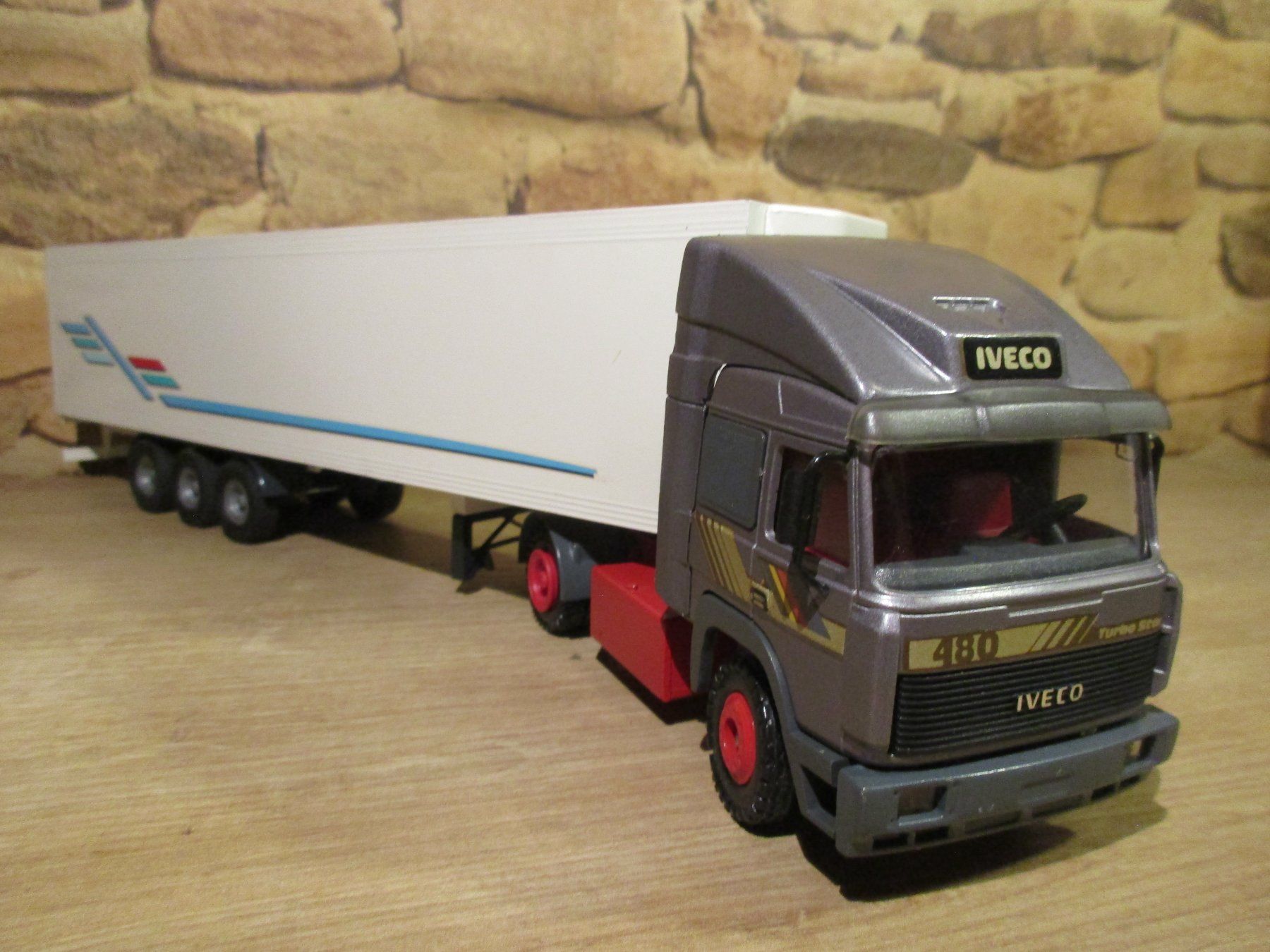 Conrad Modellbausätze & Standmodelle: Conrad  1:50  Iveco Turbostar – Gebraucht aus Ennetmoos von Truckdiver 6