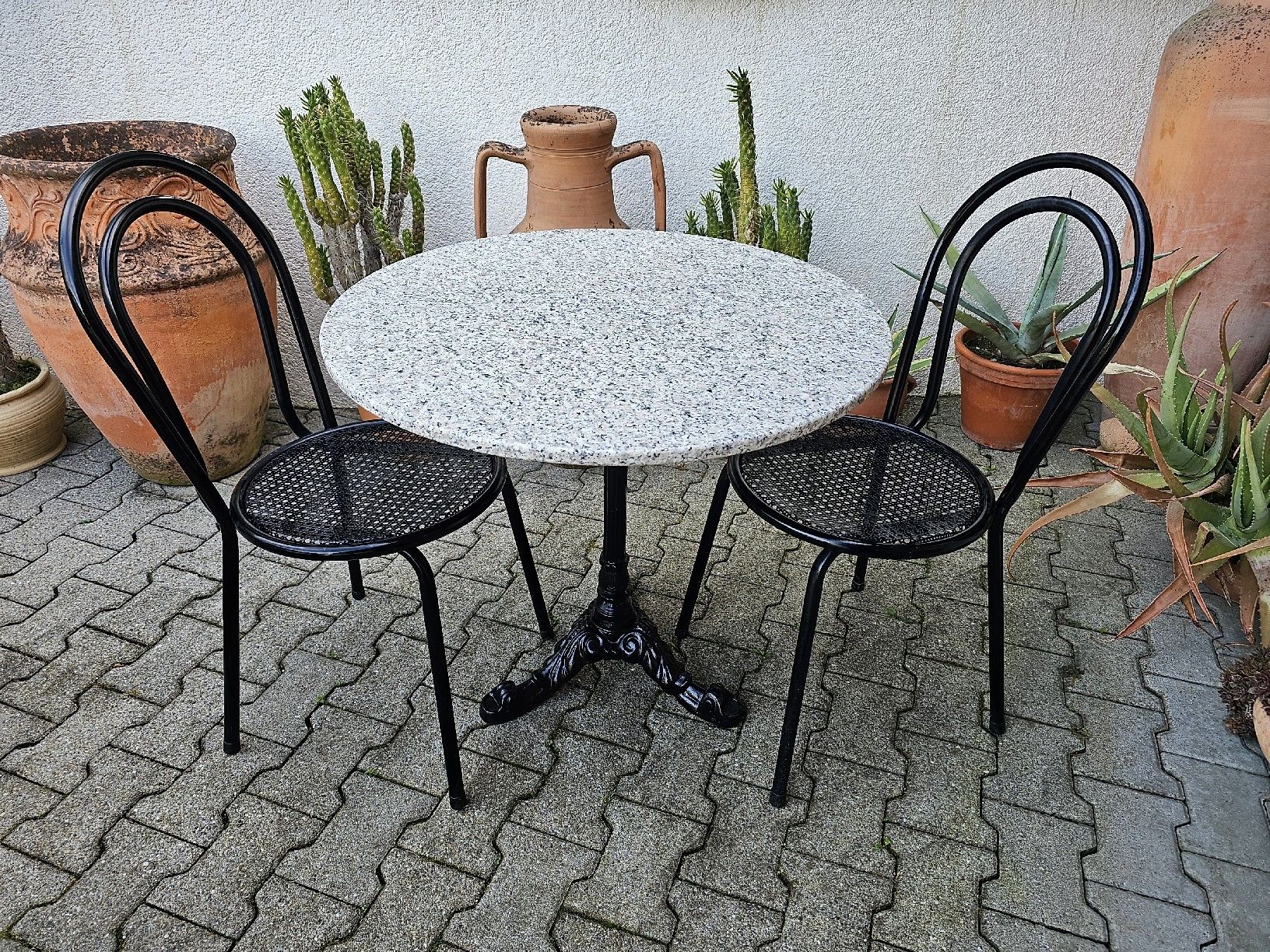 Tavoli: Bistrotisch Granittisch 2 Stühle – Usato da Villnachern venduto da hasta08