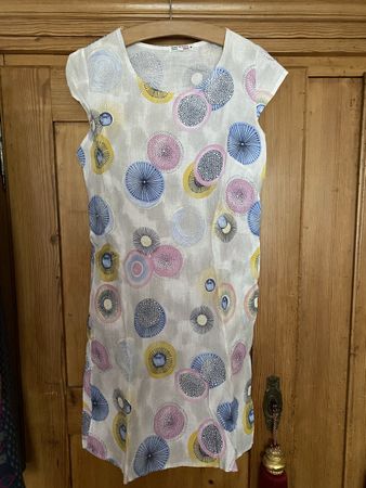 Luftiges Sommerkleid in Leinen