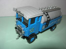 AEC 408 forward * Corgi  ca. 1:43