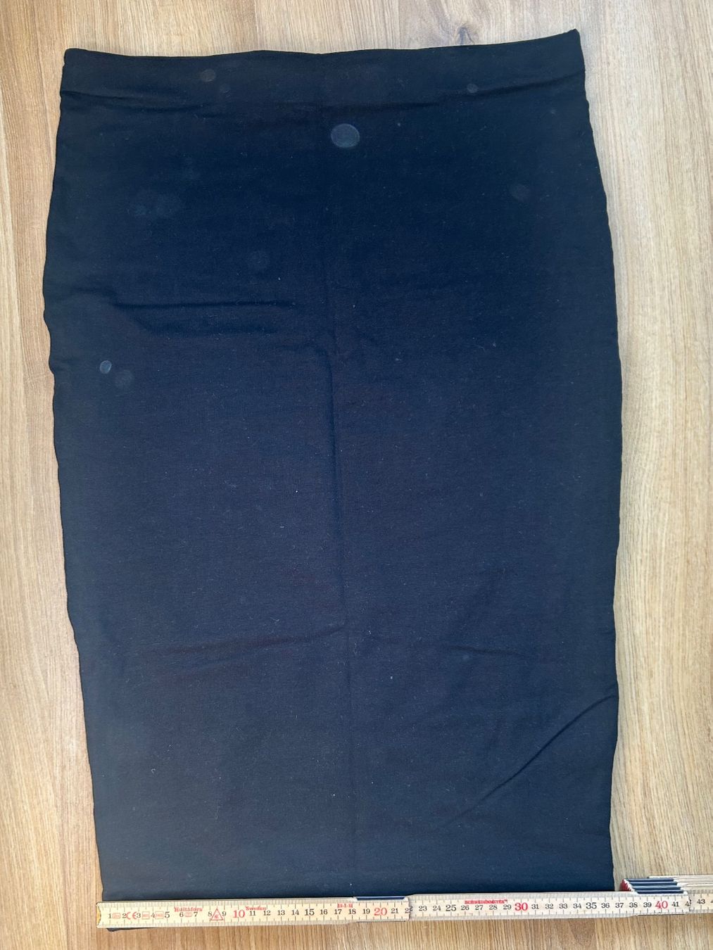 H&M Gonne: Jupe noir H&M taille M – Usato da Delémont venduto da elena_neuhaus 5