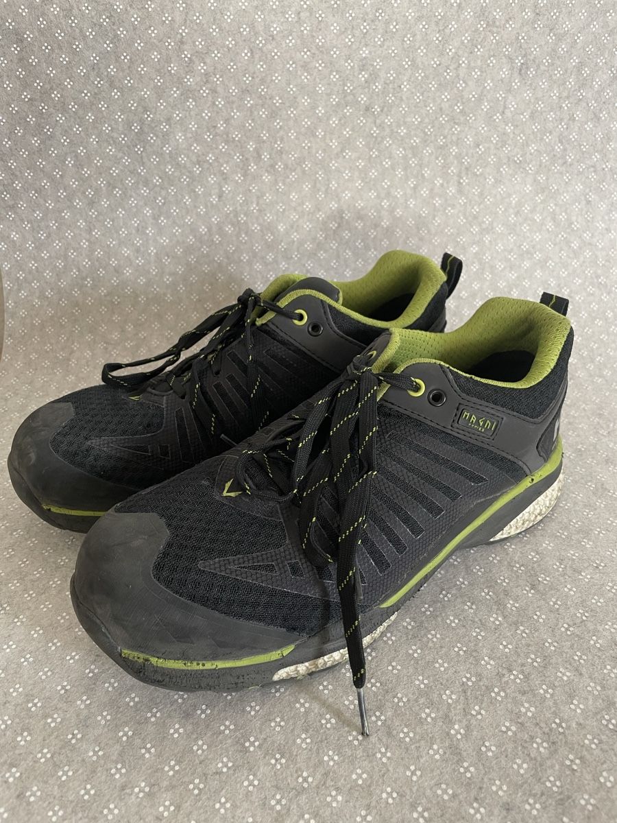Helly Hansen Scarpe da uomo: Helly Hansen Arbeitsschuhe 42 – Usato da Mollis venduto da Natalkakotalka
