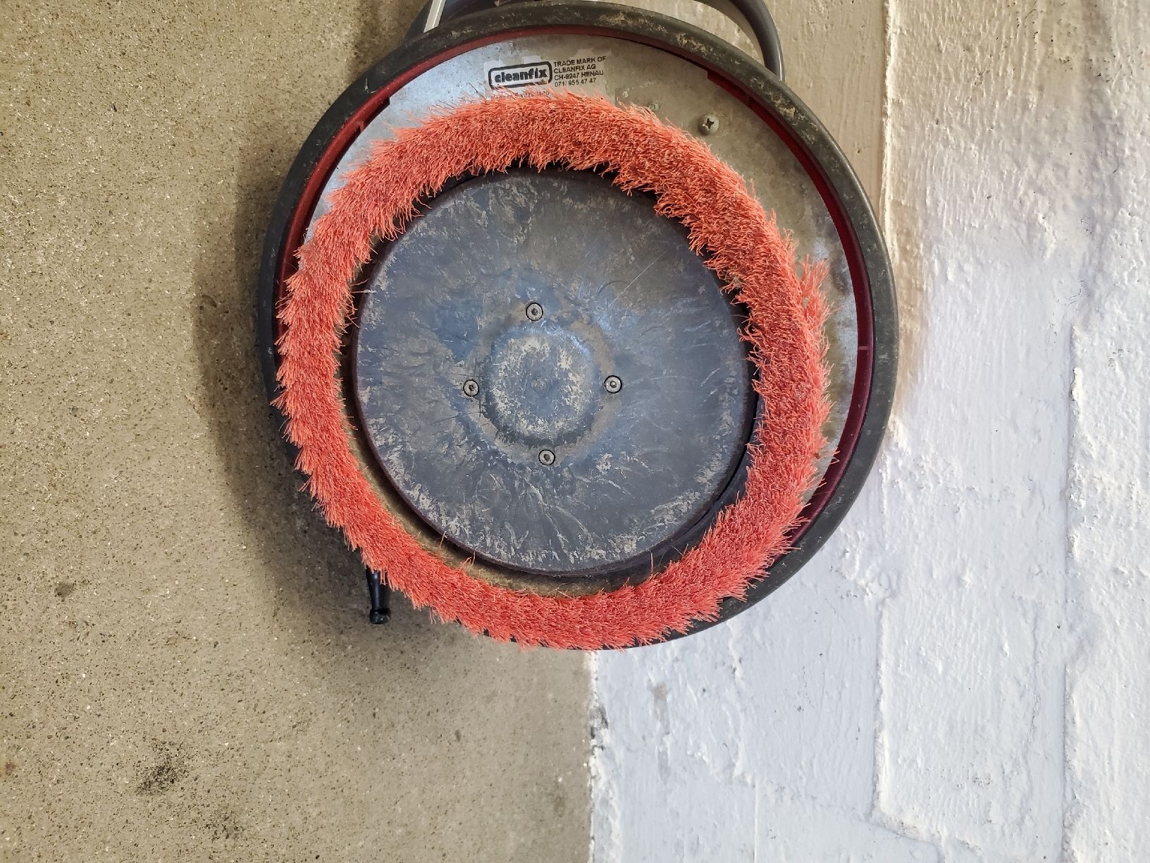 Cleanfix Tutte le macchine: CLEANFIX FloorMac ## TASKI WETROK KÄRCHER  NILFISK MINATOL – Usato da Zürich venduto da 5183840711 2